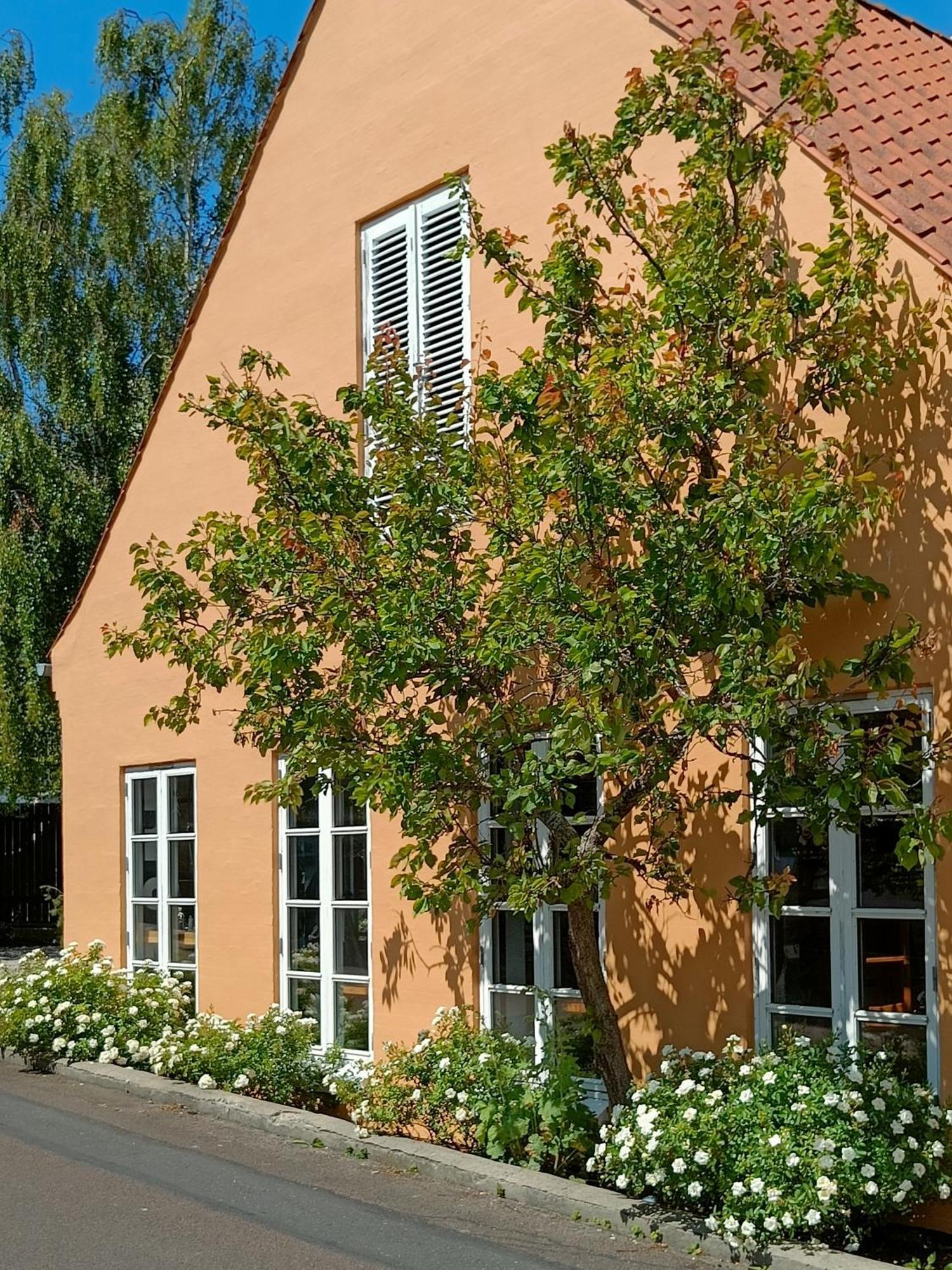 Aroma Guesthouse Ærøskøbing Exterior foto